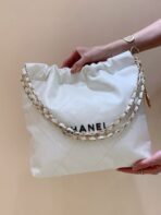 CC HOBO BAG 37 WHITE CC BLACK LAMBSKIN GOLD HARDWARE - Image 5
