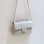 25P KELLY HANDLE BAG 26 IN MILKY WHITE  GOLD HARDWARE - Image 2