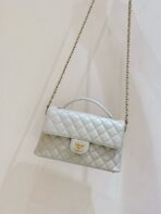 25P KELLY HANDLE BAG 26 IN MILKY WHITE  GOLD HARDWARE - Image 10