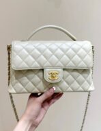 25P KELLY HANDLE BAG 26 IN MILKY WHITE  GOLD HARDWARE - Image 9