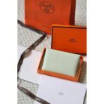 HERM Calvi Duo Verso Card Holder in Vert Fizz Mysore Goatskin - Image 3