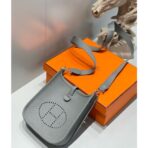 HERM Evelyne III TPM Bag In Gris Meyer - Image 3