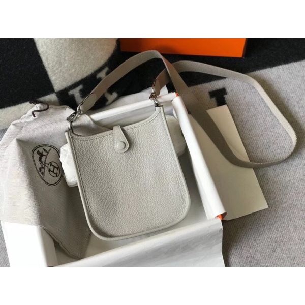 he17clpg-1_1800x1800_a64e121b-5553-4403-a5ec-a644ae3b091b-2.jpg HERM Evelyne III TPM Bag In Pearl Grey - Image 1