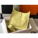 HERM Evelyne III 29 PM Bag In Jaune Poussin - Image 3