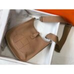 HERM Evelyne III 29 PM Bag In Trench - Image 4