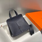 HERM Halzan 25 Bag in Blue Nuit - Image 3