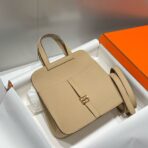 HERM Halzan 25 Bag in Trench - Image 3