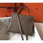 HERM Kelly 28cm Bag In Taupe Grey   GHW - Image 2