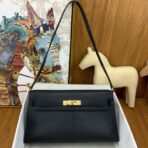 HERM Kelly Elan  Bag In Black Chevre Mysore