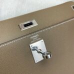 HERM Kelly Elan  Bag In Taupe - Image 8