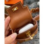 Herm√®s Kelly Moove Handmade Bag in Gold Swift - Image 10