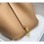 HERM HERM Picotin Lock 22 Bag In Chai - Image 6