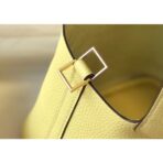 HERM Picotin Lock 22 Bag In Jaune Poussin - Image 7