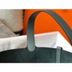 HERM Picotin Lock 22 Bag In Vert Amande - Image 8