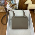 HERM Sac a Depeches 21 Bag in Taupe - Image 2