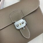 HERM Sac a Depeches 21 Bag in Taupe - Image 7
