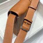 HERM Steve Light Junior Messenger Bag in Gold - Image 4