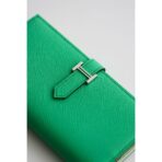 HERM Bearn Verso Long Wallet in Vert Comics - Image 2