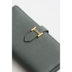 HERM Bearn Long  Wallet in Vert Amande