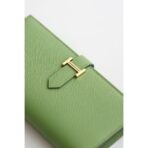 HERM Bearn Long  Wallet in Vert Criquet - Image 2