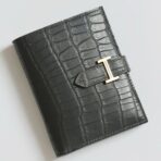 HERM Bearn Compact Wallet in Graphite Matte Alligator Leather