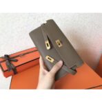 HERM Kelly Classic Long Wallet In Taupe - Image 3