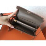 HERM Kelly Classic Long Wallet In Taupe - Image 5