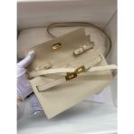 HERM Kelly Classique To Go Wallet in Craie - Image 5