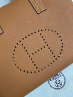 HERM Briefcase - Image 9