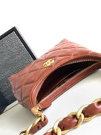 HOBO BAG 22 IN RED BROWN SHINY CALFSKIN GOLD HARDWARE - Image 8