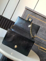 CLASSIC FLAP BAG 22 IN BLACK CALFSKIN GOLD HARDWARE - Image 8