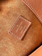 LOW KEY HOBO MM 35 IN COGNAC SMOOTH CALFSKIN - Image 10