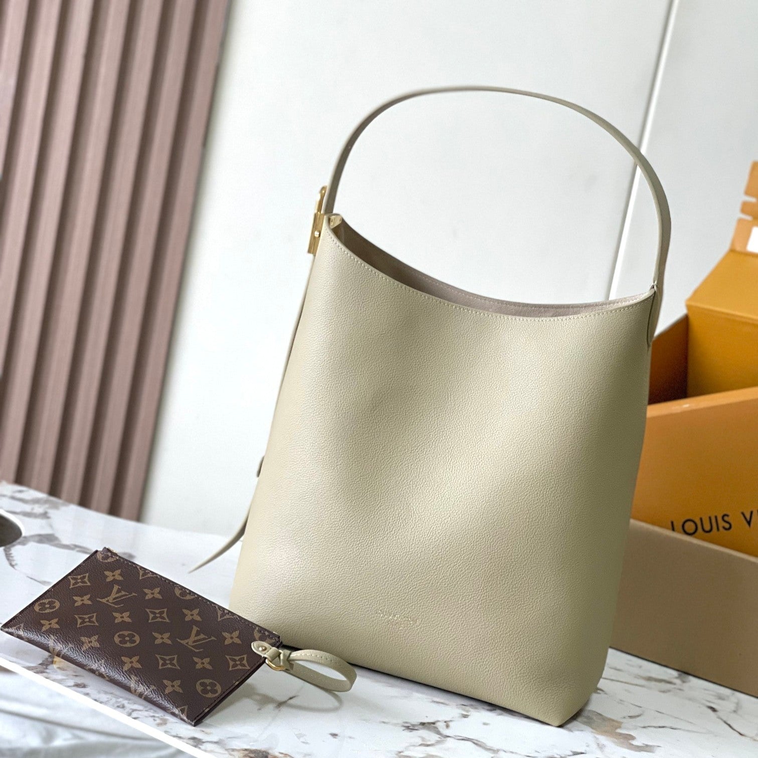 img_1578ca1d_20240924_a1727113798847_5460_jpg_1800x1800_58555170-ea81-4c02-a236-40d5c7602e1e.jpg LOW KEY HOBO MM 35 IN CLAY SMOOTH CALFSKIN - Image 1