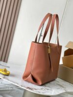 LOW KEY CABAS 47 IN SASSY SALMON GRAINED CALFSKIN GOLD BUCKLE - Image 3