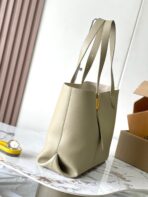 LOW KEY CABAS 47 IN BEIGE GRAINED CALFSKIN GOLD BUCKLE - Image 4