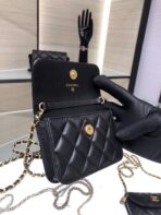 MINI FLAP BAG 12 IN BLACK QUILTED LAMBSKIN GOLD HARDWARE - Image 5