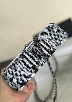 FLAP BAG 20 IN BLACK AND WHITE SEQUINS SILVER HARDWARE - Image 10