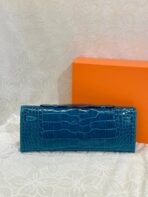 KELLY CUT 31 IN CLASSIC BLUE SHINNY  CROCO-EMBOSSED WITH SILVER HARDWARE - Image 4