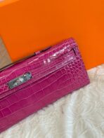 KELLY CUT 31 IN MAGENTA PURPLE SHINNY ALLIGATOR LEATHER  WITH SILVER HARDWARE - Image 4