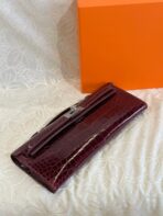 KELLY CUT 31 IN SANGRIA PURPLE SHINNY ALLIGATOR LEATHER WITH SILVER HARDWARE - Image 3