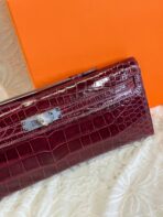 KELLY CUT 31 IN SANGRIA PURPLE SHINNY ALLIGATOR LEATHER WITH SILVER HARDWARE - Image 6