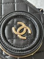 CC 16 CAMERA BAG IN BLACK CALFSKIN AND GOLD PLATED METAL - Image 6