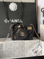 CC 16 CAMERA BAG IN BLACK CALFSKIN AND GOLD PLATED METAL - Image 3
