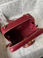 CC 16 CAMERA BAG IN BURGUNDY RED CALFSKIN AND GOLD PLATED METAL - Image 6