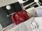 CC 16 CAMERA BAG IN BURGUNDY RED CALFSKIN AND GOLD PLATED METAL - Image 3
