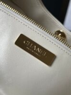 CC MEDIUM 36 SHOPPING BAG IN WHITE CALFSKIN - Image 9