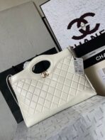 CC MEDIUM 36 SHOPPING BAG IN WHITE CALFSKIN - Image 3