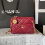 CAMERA BAG 18 IN RED QUILTED LAMBSKIN DOUBLE C GOLD COIN - Image 2