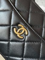 CAMERA BAG 18 IN BLACK QUILTED LAMBSKIN DOUBLE C GOLD COIN - Image 6