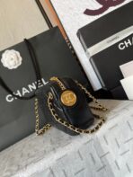 CAMERA BAG 18 IN BLACK QUILTED LAMBSKIN DOUBLE C GOLD COIN - Image 7